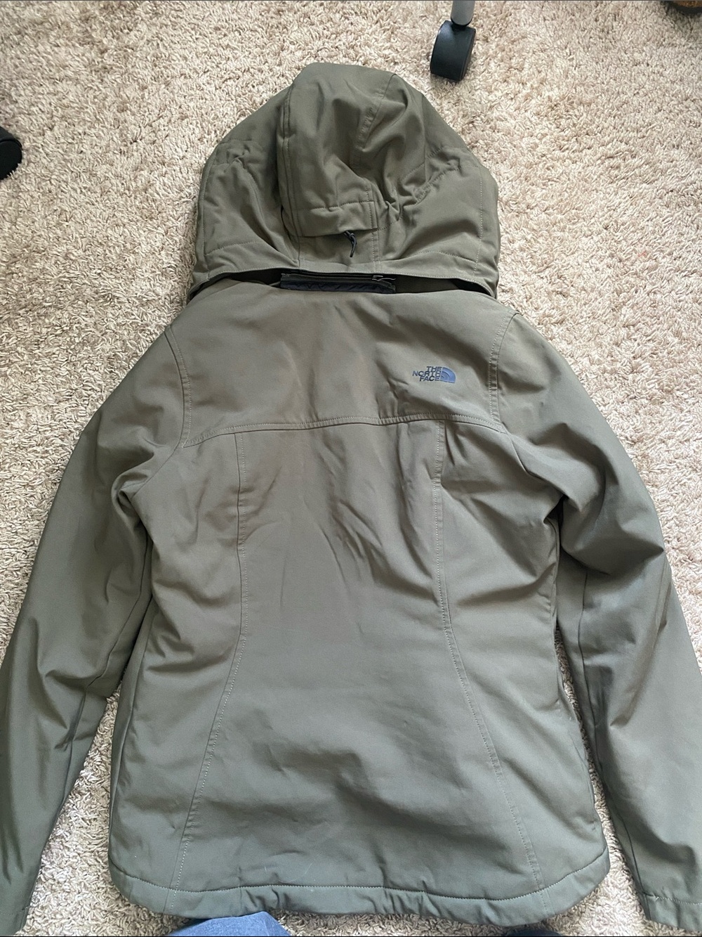 The North Face Women’s Jacket - Picture 4 of 6